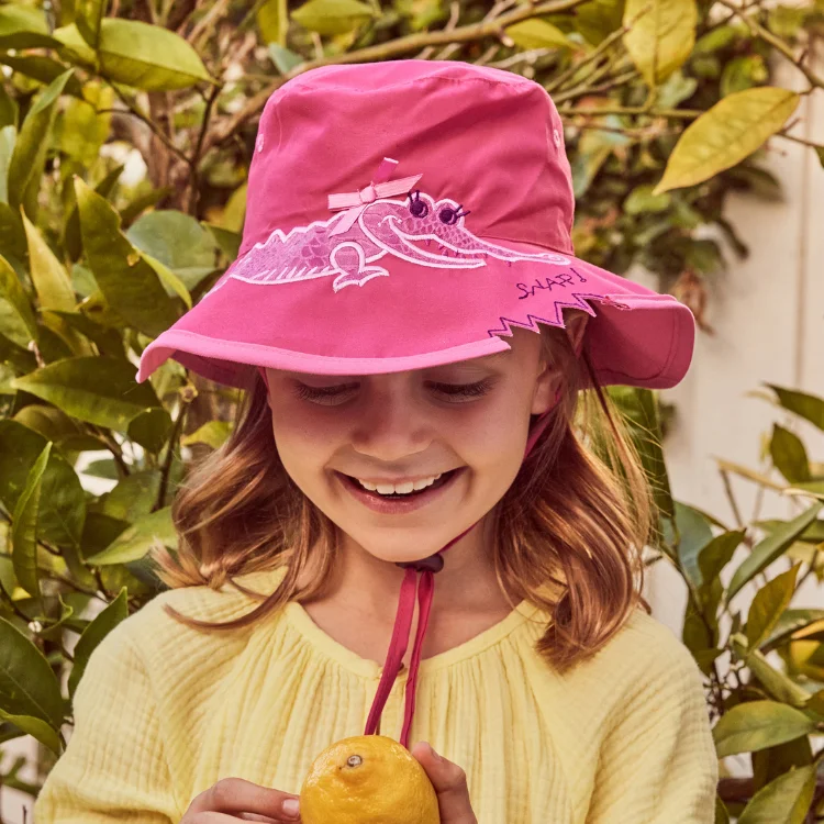 Beanies & Headbands with Low Band-Cancer Council Girl's Wide Brim Croc Hat - Pink