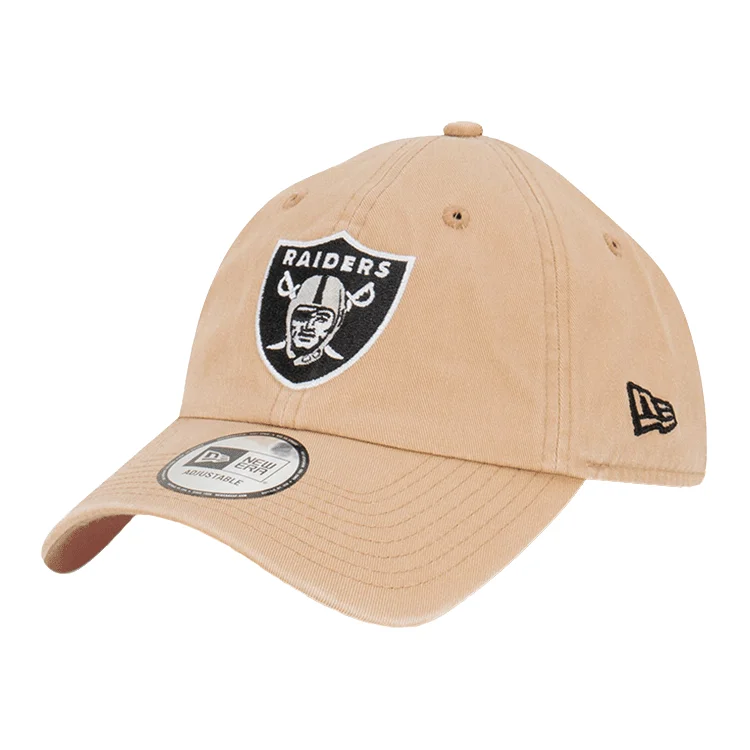 Beanies & Headbands for Muddy Trails-New Era Las Vegas Raiders Casual Classic - Camel/OTC